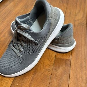 Kizik Lima Shoes Mens 9 Womens 10.5 Graphite Gray Hands Free Sneakers Slip On